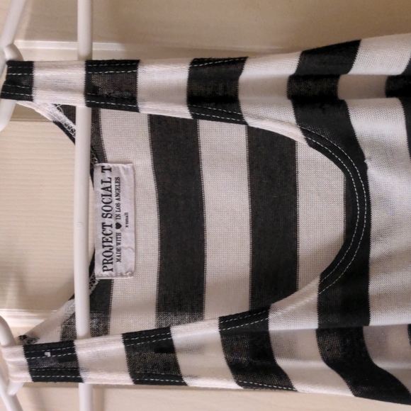 ❤️ Project Social T LA X-Small Tank - Picture 2 of 9